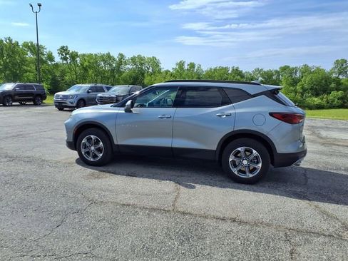 Used 2024 Chevrolet Blazer LT w/ Convenience Package FWD image 33