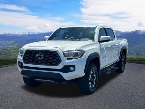 Used 2021 Toyota Tacoma TRD Off-Road w/ Technology Package AWD/4WD image 1