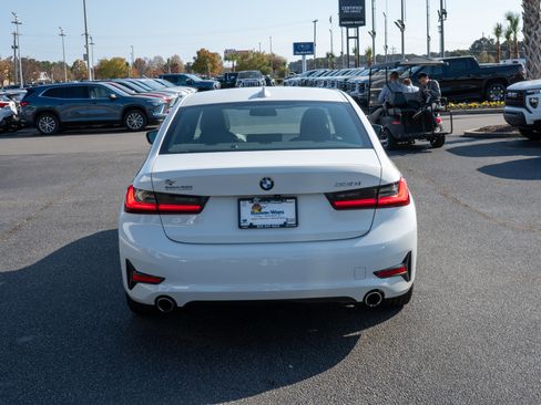Used 2021 BMW 330i Sedan image 4