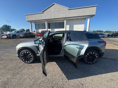 Used 2024 Chevrolet Blazer EV RS AWD/4WD image 4