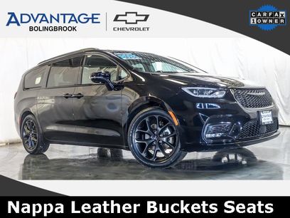 Used 2025 Chrysler Pacifica Limited