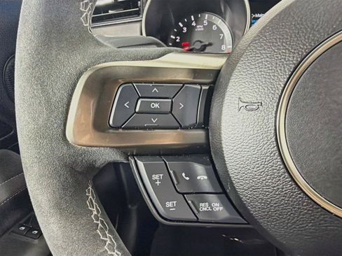 Used 2019 Ford Mustang Shelby GT350 w/ Technology Package RWD image 11