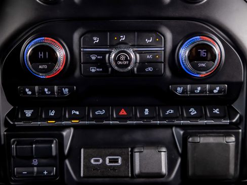 Used 2022 GMC Sierra 2500 Denali AWD/4WD image 19