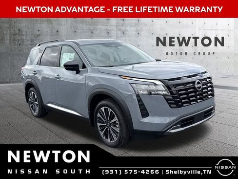 New 2026 Nissan Pathfinder Platinum AWD/4WD image 1
