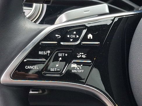 Used 2025 Mercedes-Benz E 350 4MATIC Sedan image 23