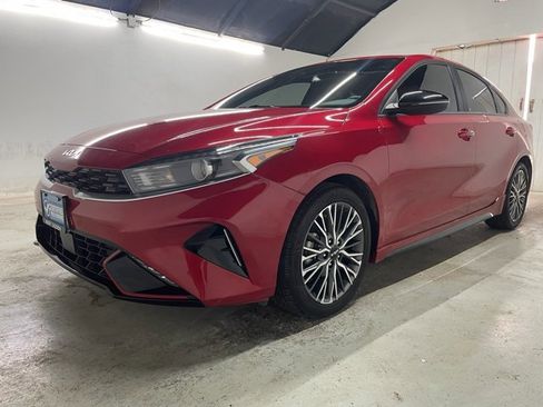 Used 2024 Kia Forte GT-Line w/ GT-Line Premium Package image 3