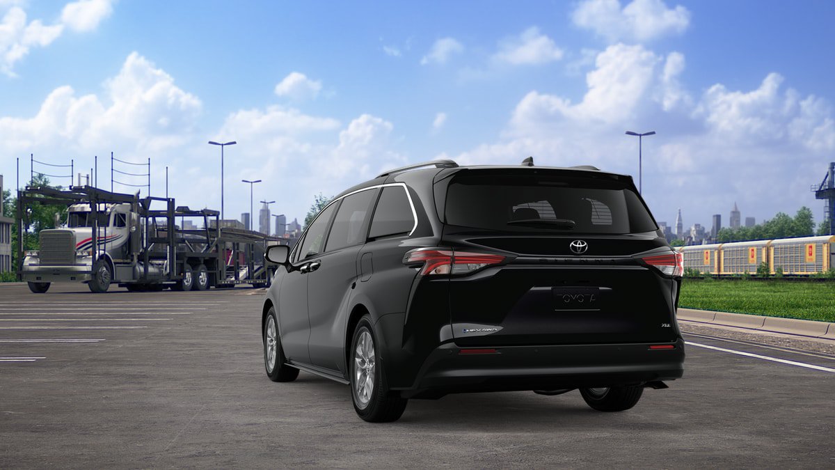 New 2026 Toyota Sienna XLE AWD/4WD image 7