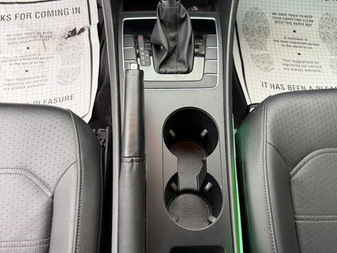 Used 2015 Volkswagen Passat 1.8T Wolfsburg Edition image 8