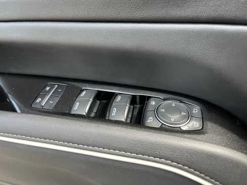 Used 2021 Cadillac Escalade ESV Sport w/ Driver Assist Tech Package AWD/4WD image 11