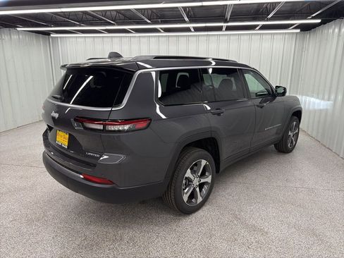 New 2026 Jeep Grand Cherokee L Limited RWD image 5