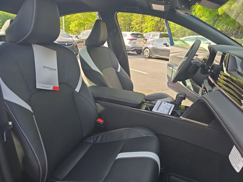 New 2026 Toyota Camry SE FWD image 10
