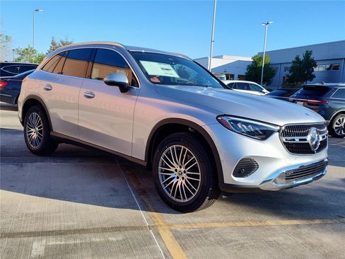 New 2026 Mercedes-Benz GLC 300 image 5