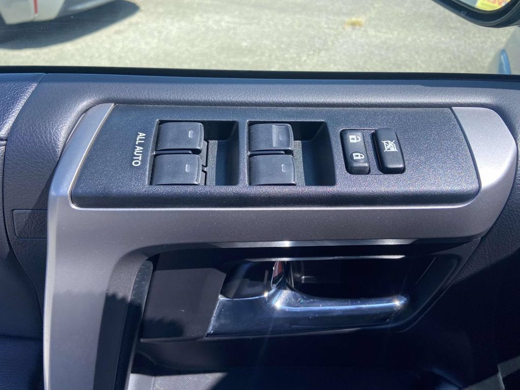 Used 2023 Toyota 4Runner SR5 Premium w/ Moonroof Package RWD image 15