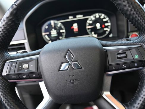 Used 2024 Mitsubishi Outlander Ralliart image 24