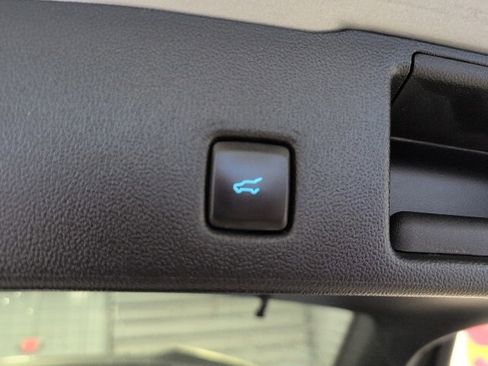 Used 2023 Ford Escape ST-Line image 30