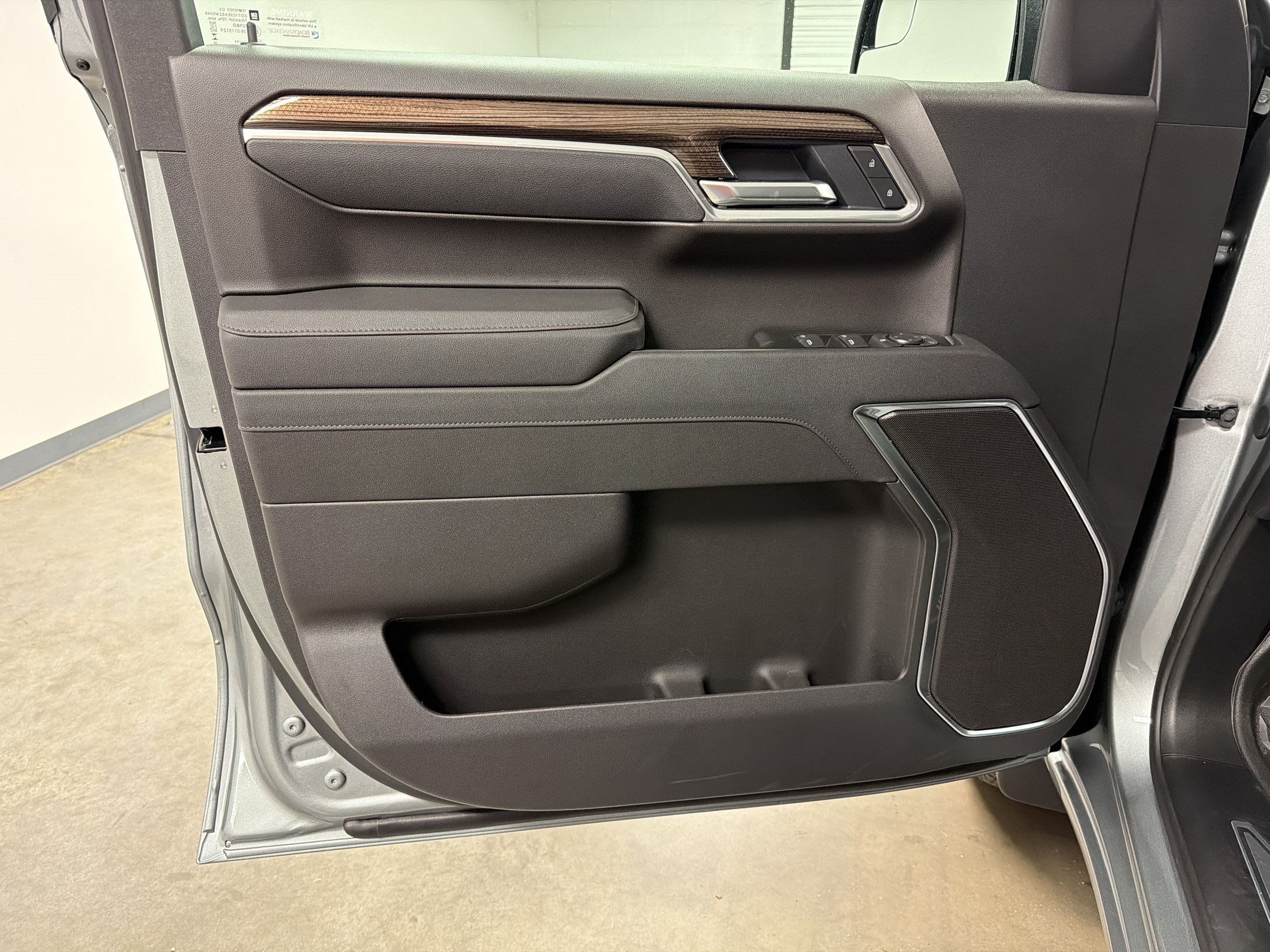 New 2026 Chevrolet Silverado 1500 RST AWD/4WD image 13