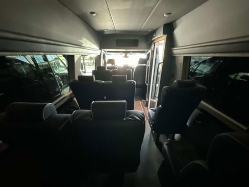 Used 2025 Mercedes-Benz Sprinter 3500 image 11