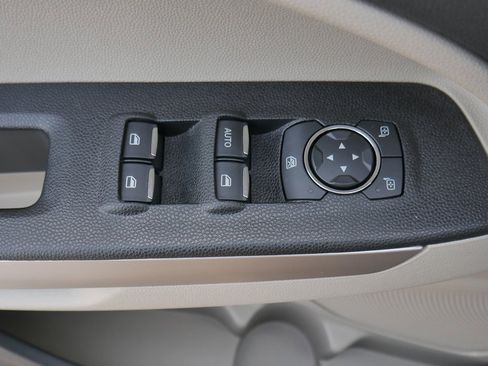 Used 2022 Ford EcoSport S image 47