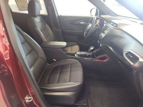 Used 2023 Chevrolet TrailBlazer RS FWD image 13
