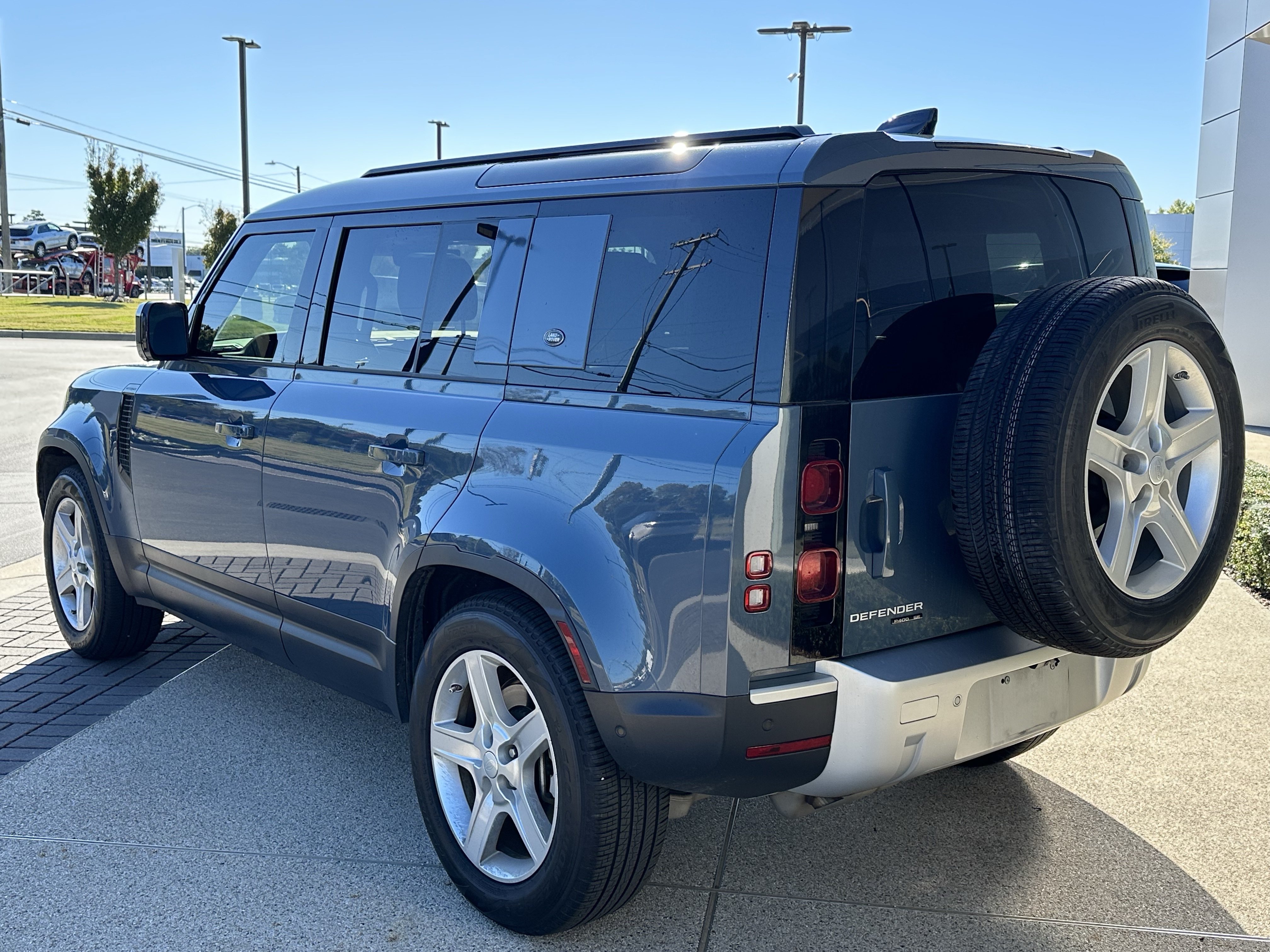 Used 2020 Land Rover Defender 110 SE AWD/4WD image 5