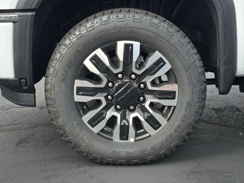 New 2026 GMC Sierra 2500 Denali Ultimate AWD/4WD image 9