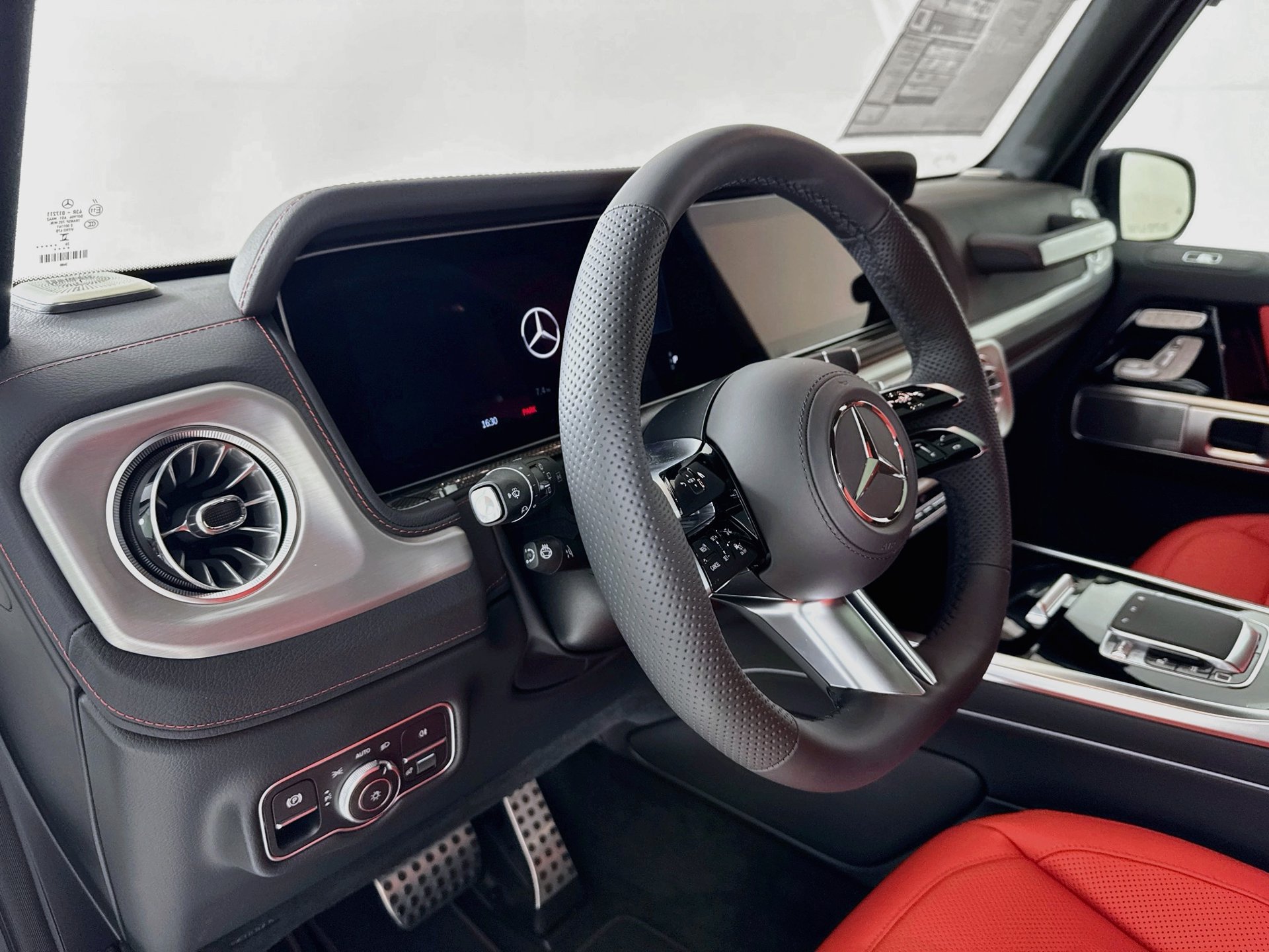 New 2027 Mercedes-Benz G 580 e image 10