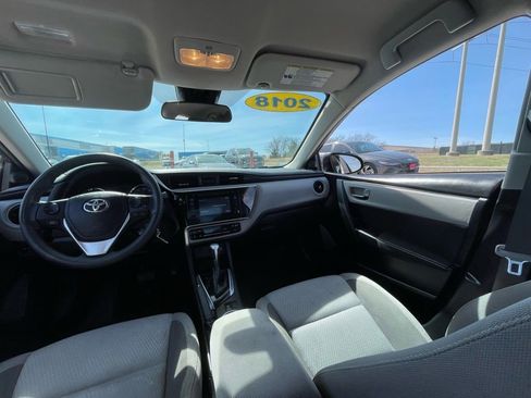 Used 2018 Toyota Corolla LE image 17