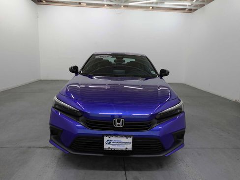 Used 2023 Honda Civic Sport image 2