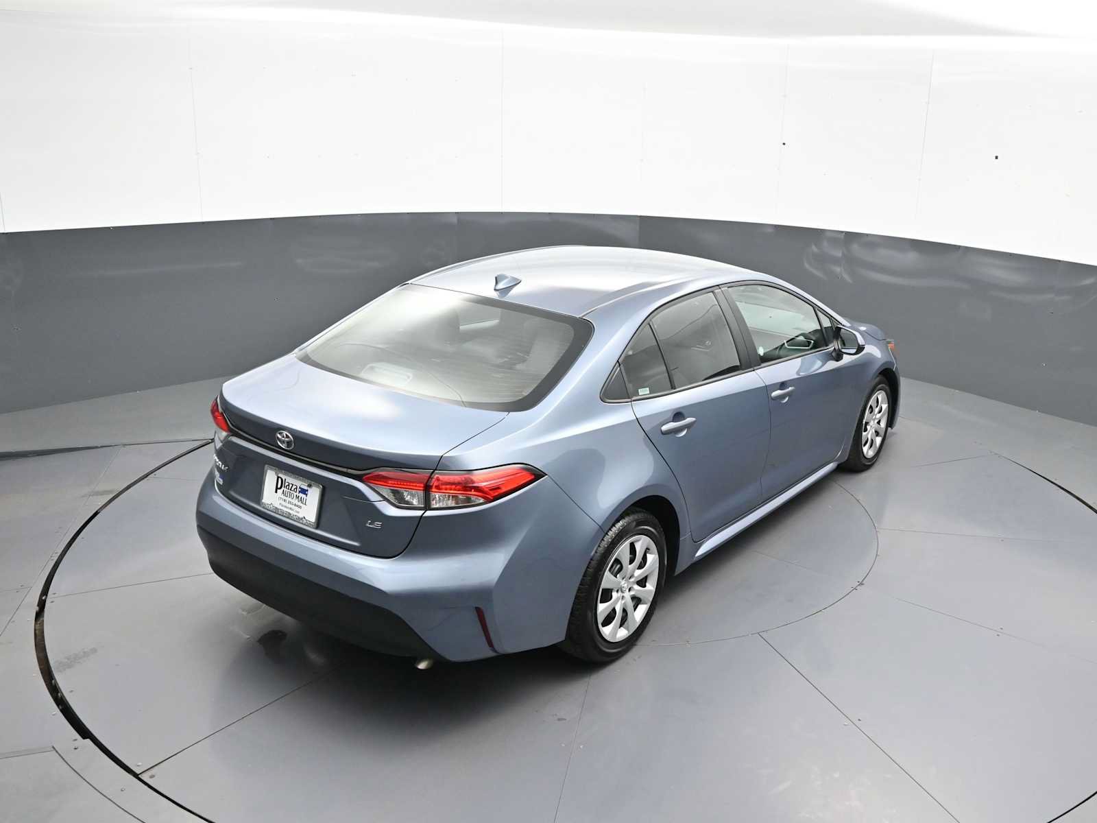 Used 2025 Toyota Corolla LE FWD image 36