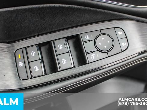 Used 2021 Nissan Rogue SV w/ Premium Package image 34