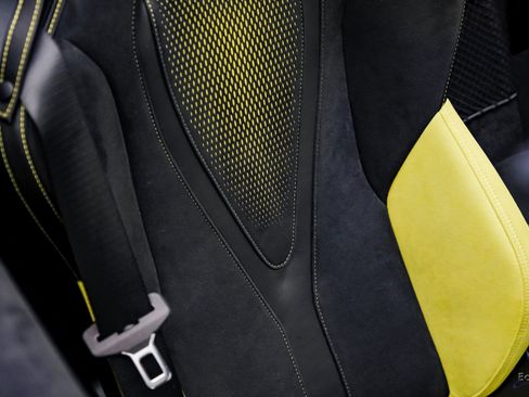 Used 2024 McLaren 750S Spider image 63