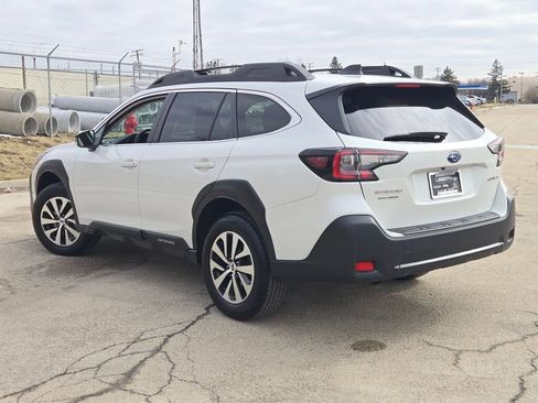 Used 2023 Subaru Outback Premium image 13