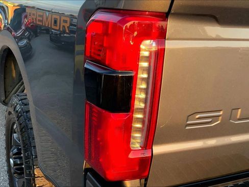 Certified 2023 Ford F250 Lariat w/ Lariat Ultimate Package image 28