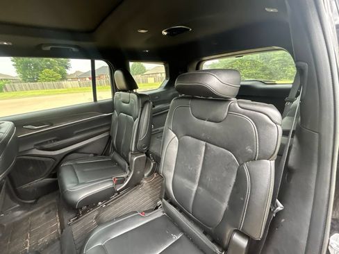 Used 2024 Jeep Grand Cherokee L Limited RWD image 12