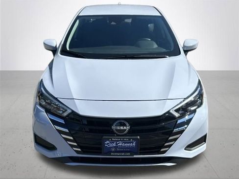 New 2025 Nissan Versa SV w/ Trunk Package image 4