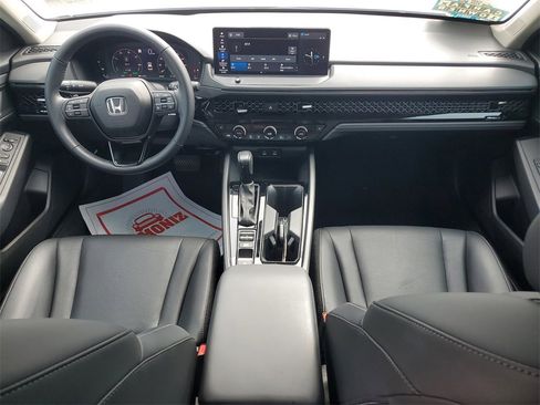 Used 2023 Honda Accord EX-L image 16