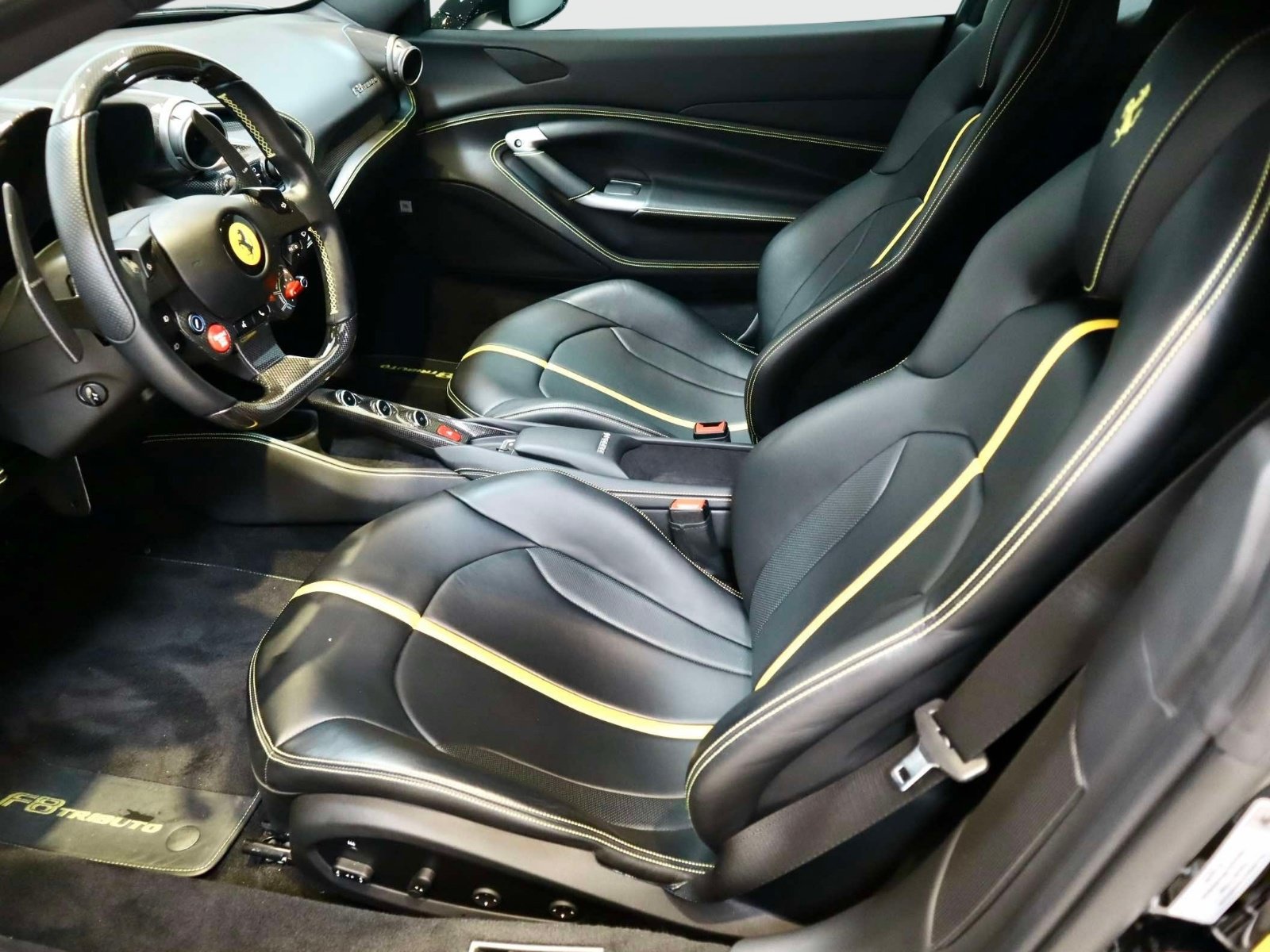 Certified 2022 Ferrari F8 Tributo RWD image 24