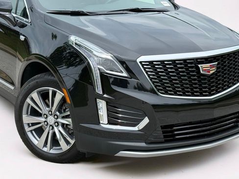 Certified 2025 Cadillac XT5 Premium Luxury w/ LPO, Floor Liner Package AWD/4WD image 6