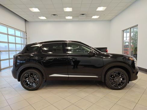 New 2026 Nissan Kicks SR w/ SR Premium Package AWD/4WD image 2