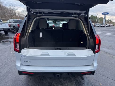 New 2025 Ford Expedition Active AWD/4WD image 17