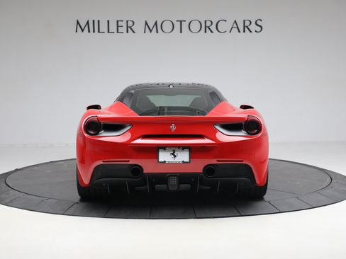 Certified 2018 Ferrari 488 GTB RWD image 6
