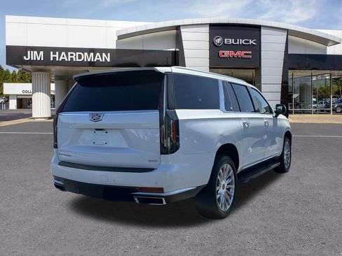 Used 2022 Cadillac Escalade ESV Premium Luxury image 7