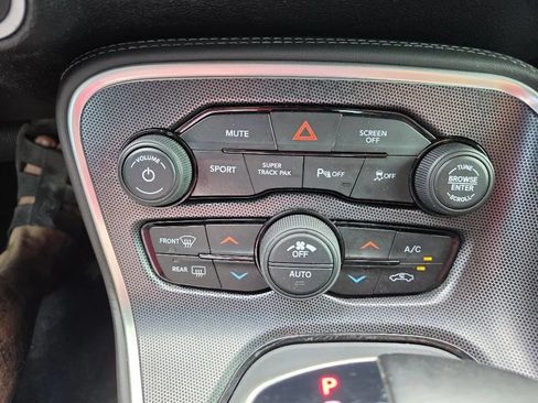 Used 2018 Dodge Challenger SXT Plus RWD image 28