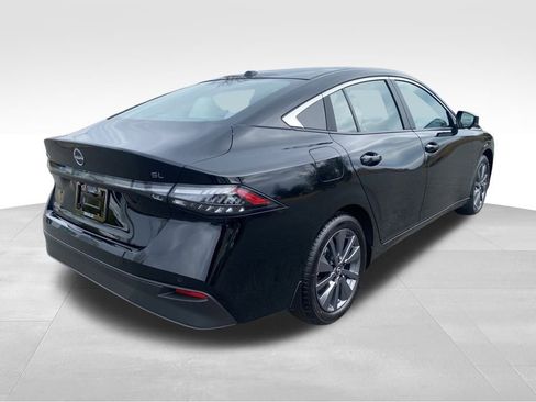 New 2026 Nissan Sentra SL w/ Floor Mat Package FWD image 3