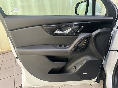 Used 2025 Chevrolet Blazer RS w/ Enhanced Convenience Package image 33