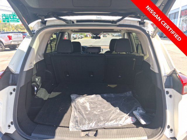 Certified 2023 Nissan Rogue SV w/ SV Premium B Package AWD/4WD image 23