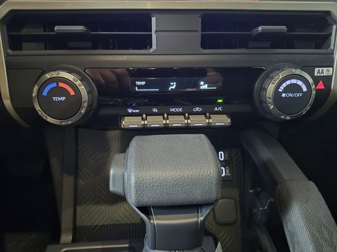 New 2026 Toyota Tacoma SR5 image 32