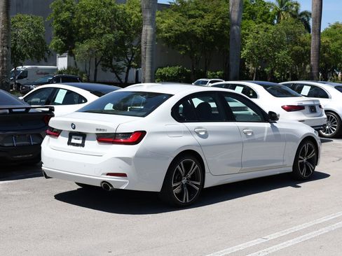 Used 2023 BMW 330i Sedan w/ Premium Package RWD image 5