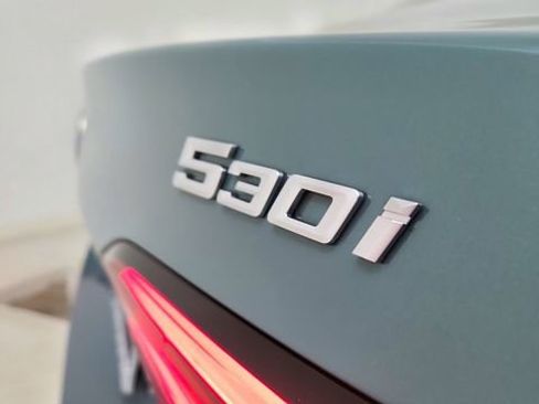 Used 2024 BMW 530i image 18