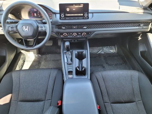 Used 2023 Honda Accord EX image 17